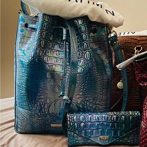 🩵Brand New BRAHMIN!! Real Leather Turquoise color!!🩵